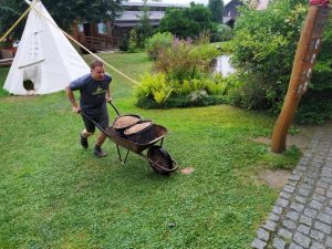 dobrovolnik-v-parazoo-fofo-konvalinova